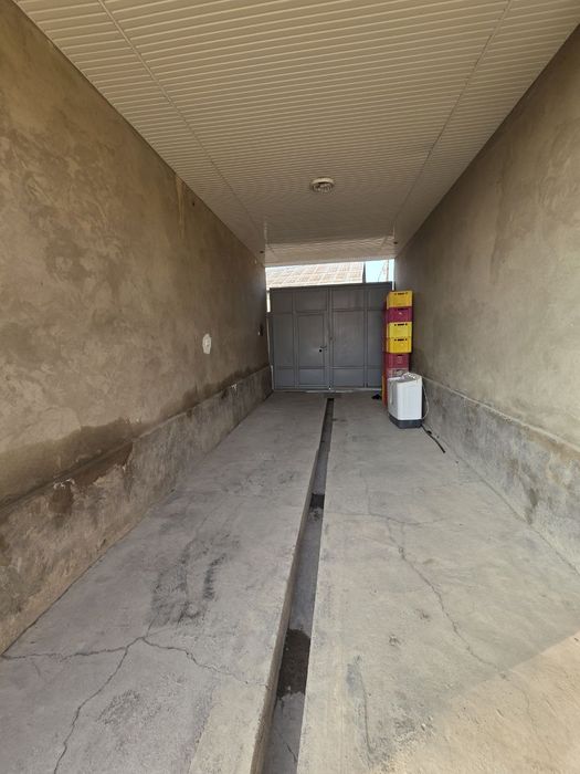 Кибрай тумани Бурота махалласида 8 сотих  4 хонали уй сотилади.