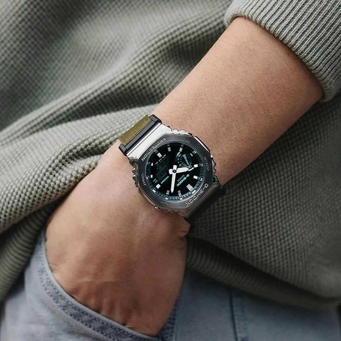 Нов часовник Casio G-Shock GM-2100CB-3AER - гаранция
