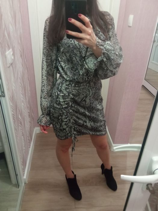 Рокля Missguided 38 номер