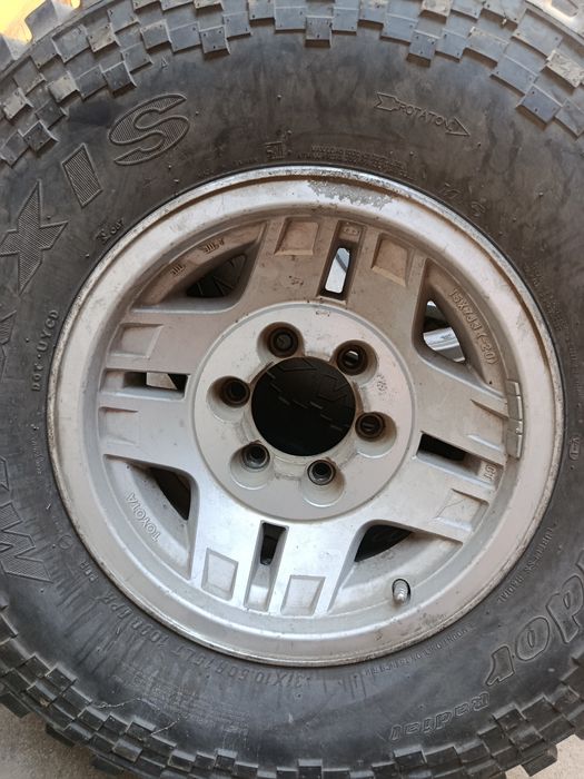 Продам зимнюю резину с дисками