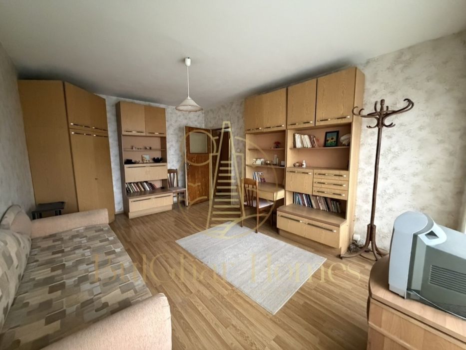 Продава се Тристаен апартамент в Варна, Младост 1 - 65 кв.м за 1129 €/кв.м - Снимка #2