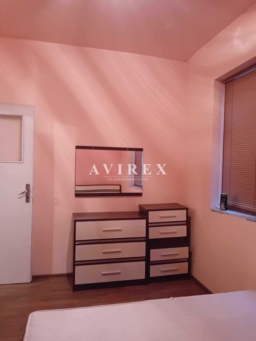 Продава се Тристаен апартамент в Пловдив, Изгрев - 58 кв.м за 863 €/кв.м - Снимка #2