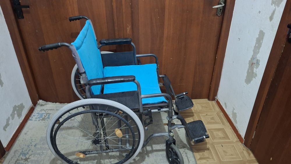 Инвалидная коляска