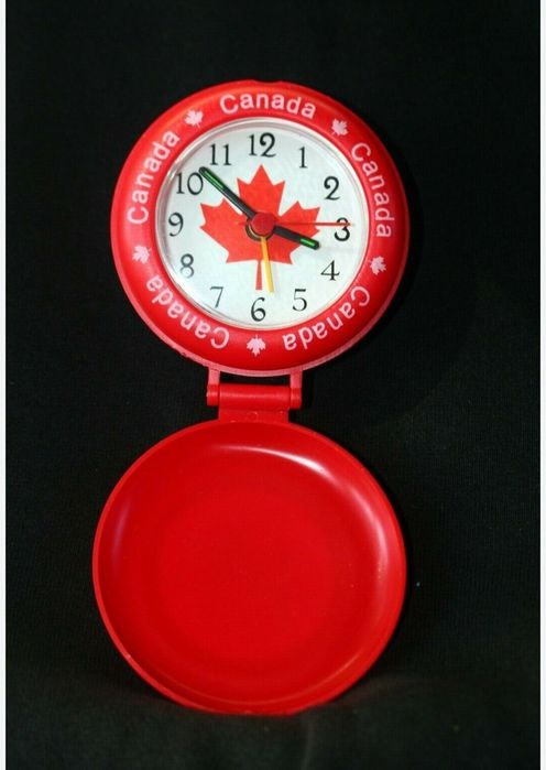Ceas cu alarma de calatorie