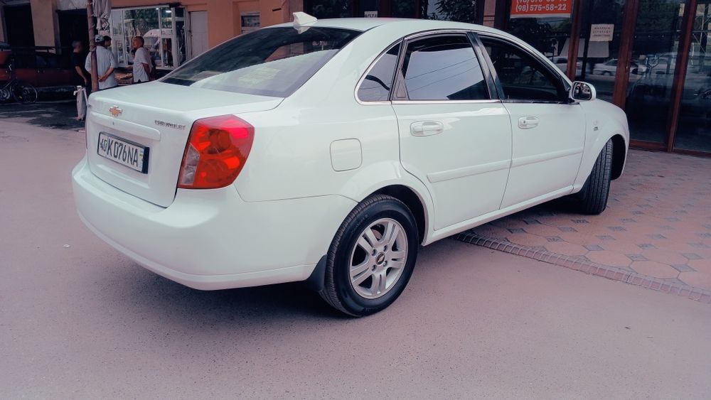 Lasetti 1.8 rasxoti yoq