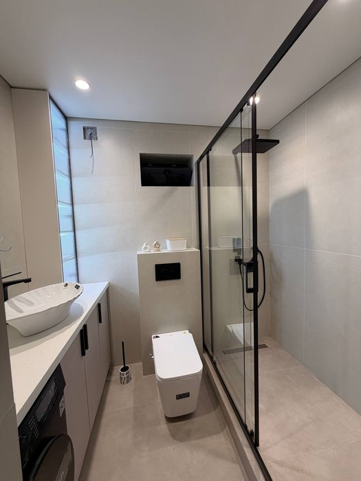 Продаётся 4-комнатная квартира на м. Космонавтов