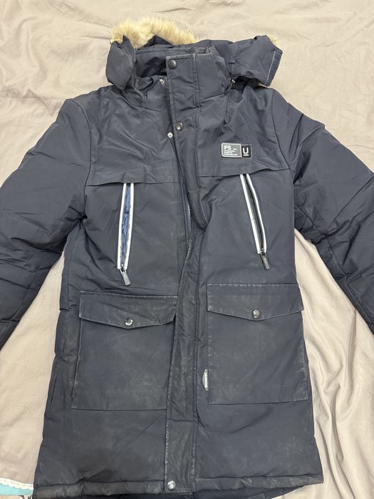 Продам куртку на подростка 164рост