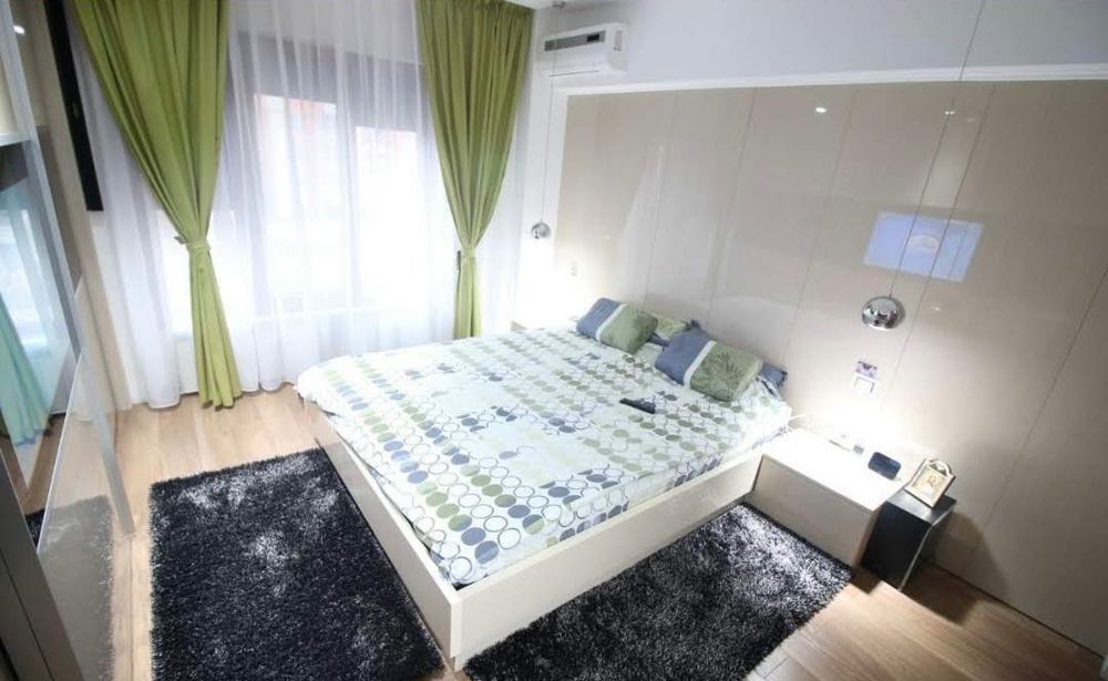 Închiriez apartament