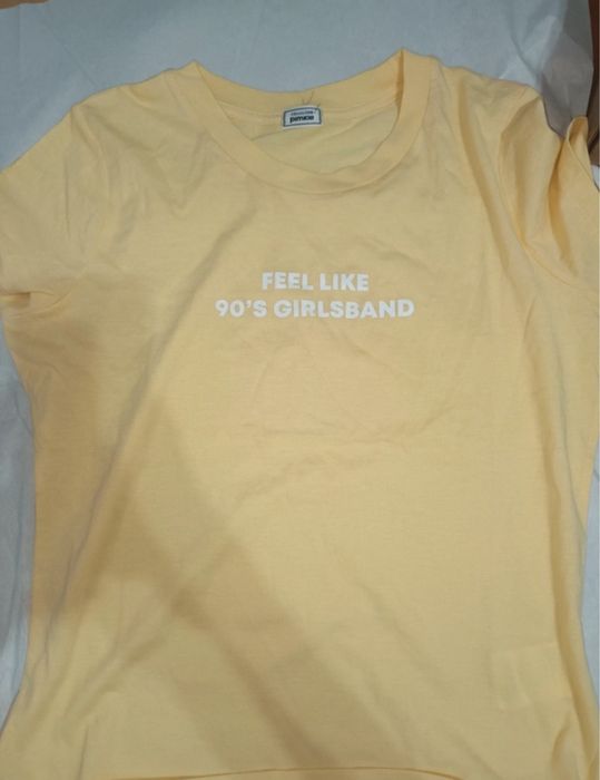 Tricou galben pentru femei, nou