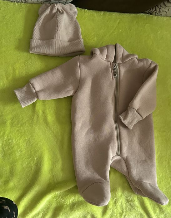 Продам ромпер , шапочка в подарок