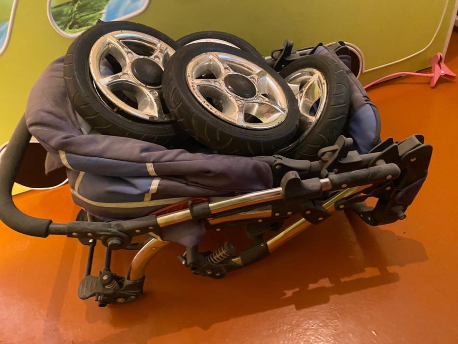 Детская коляска в отличном состоянии!