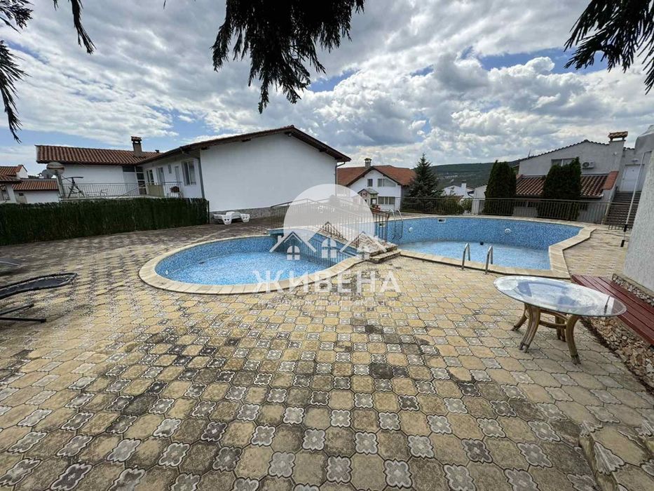 Продава се Къща в с. Оброчище, Област Добрич - 340 кв.м за 706 €/кв.м - Снимка #3