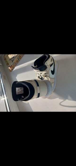 Продам 36 размер. ВЕСНА/ОСЕНЬ. Б/у