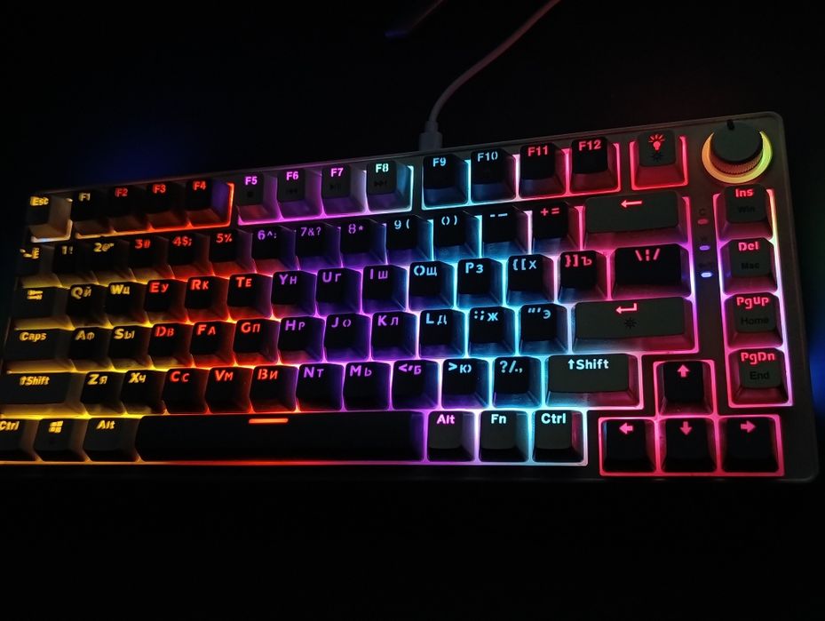 Продам игровую клавиатуру