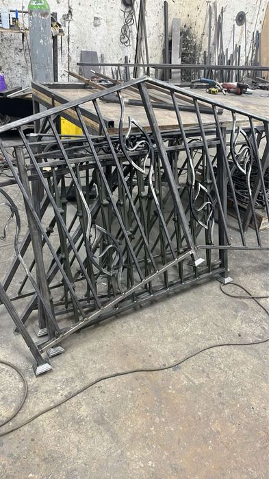 Метални конструкции,бунгала,ковано желязо,парапети,огради,мебели