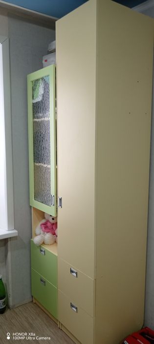 Детский шкаф +стол!
