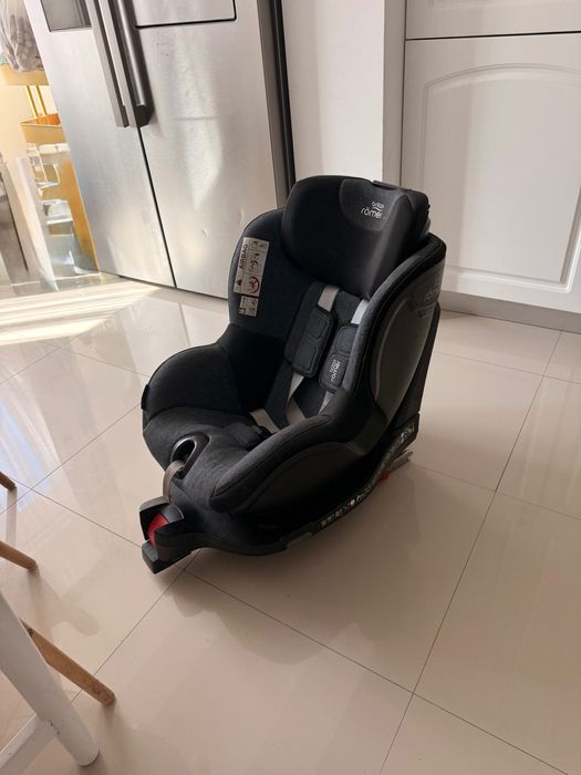 Scaun auto ISOFIX i-Size Britax Romer DUALFIX M Blue Marble 360°
