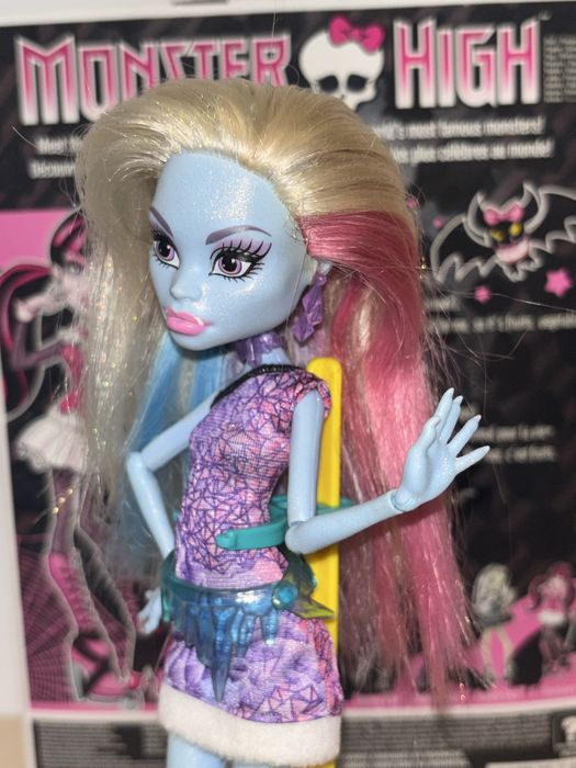 papusa monster high abbey scaris