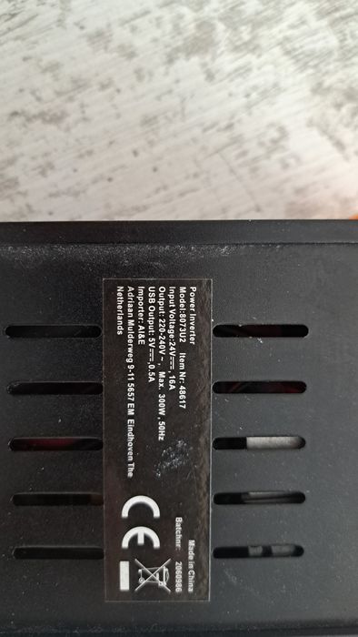 Vănd convector încărcartor pt telefon sau leptop cumpărat din Germania folosit de 10 ori maxim