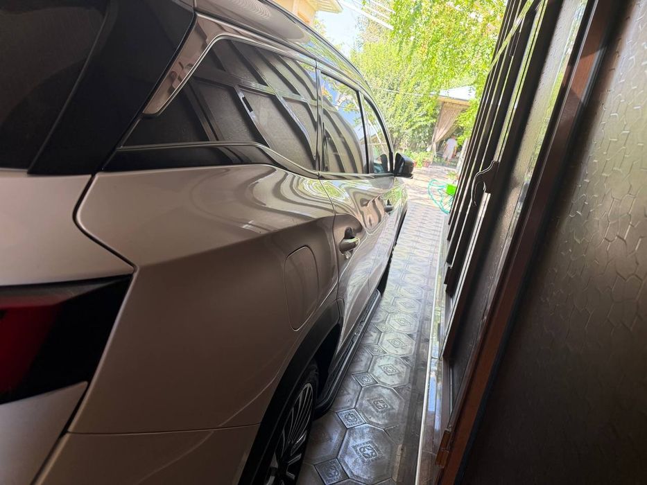 Jetour X90 plus sotiladi