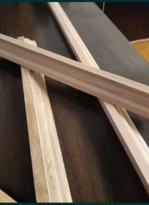 Pervaz / Plintă parchet din stejar –lemn masiv– 20x35