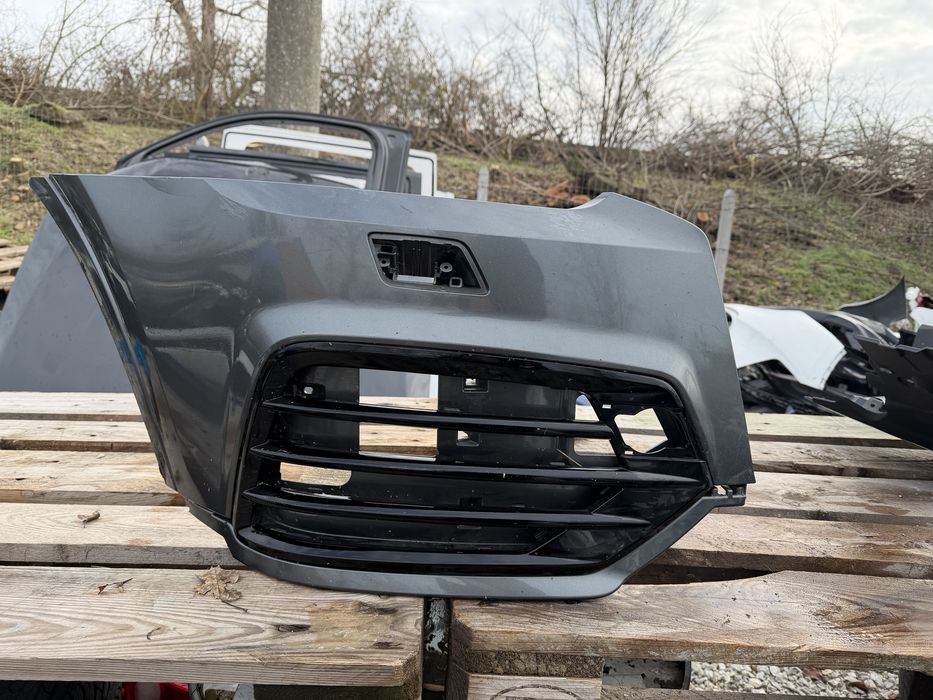 Броня /Десен Ъгъл от броня Audi Q3 S Line