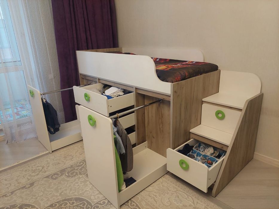 Детская кровать-шкаф Клюква