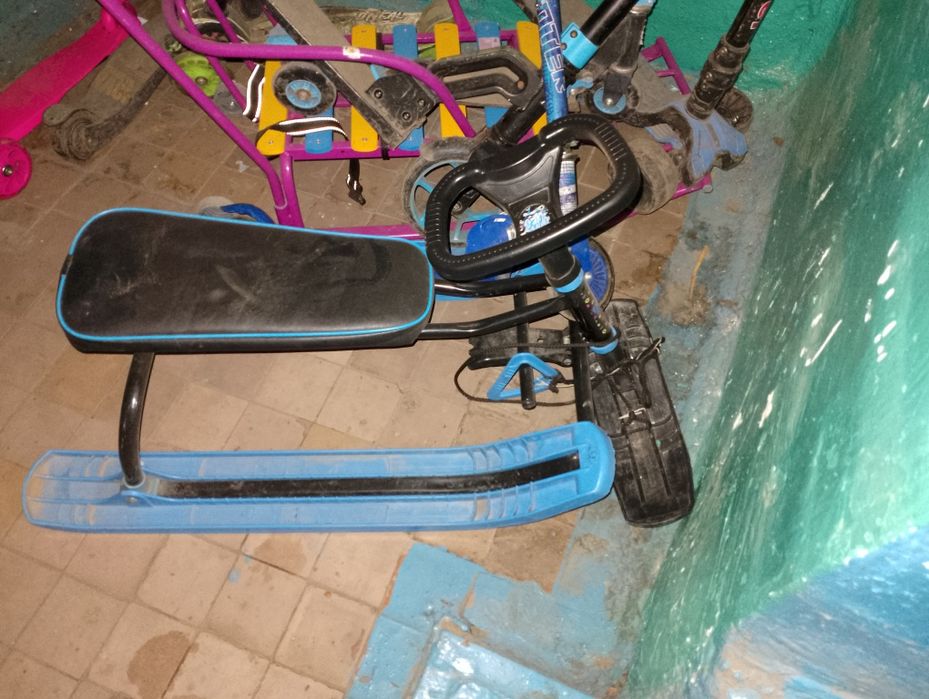 Продам санки, снегокат