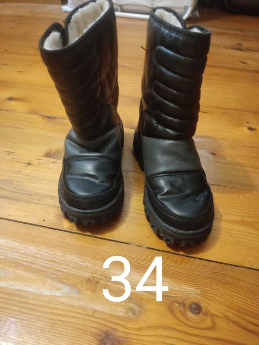 Ботуши    MONETA