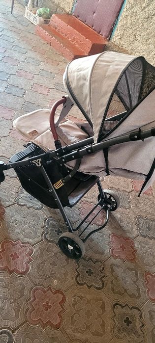 Продам коляску в отличном состояние