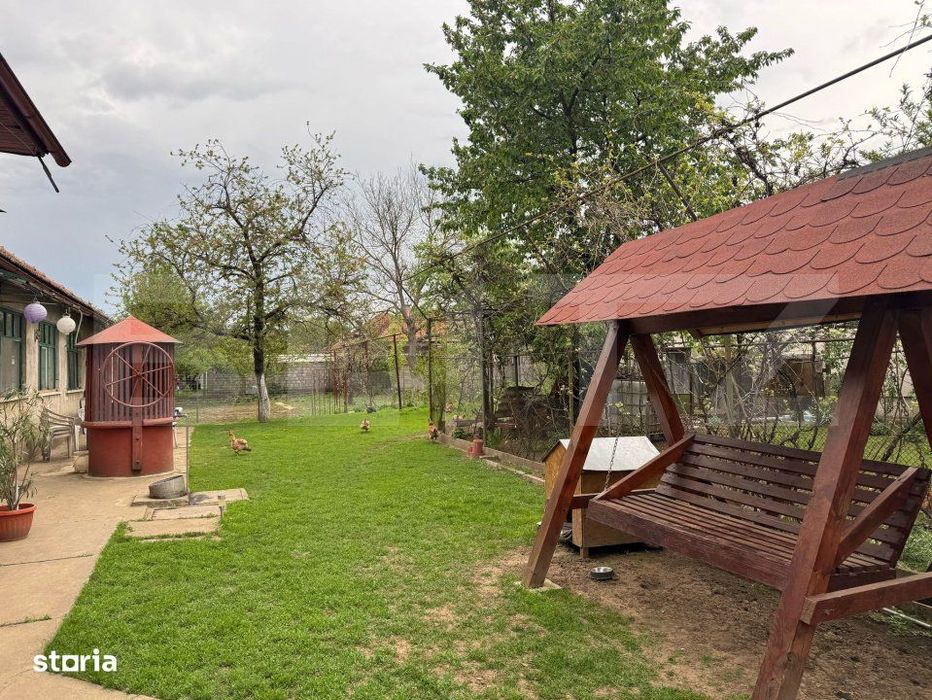 Casa de vanzare, cu 3 camere, 120 mp, 1080 mp teren, zona Simeria