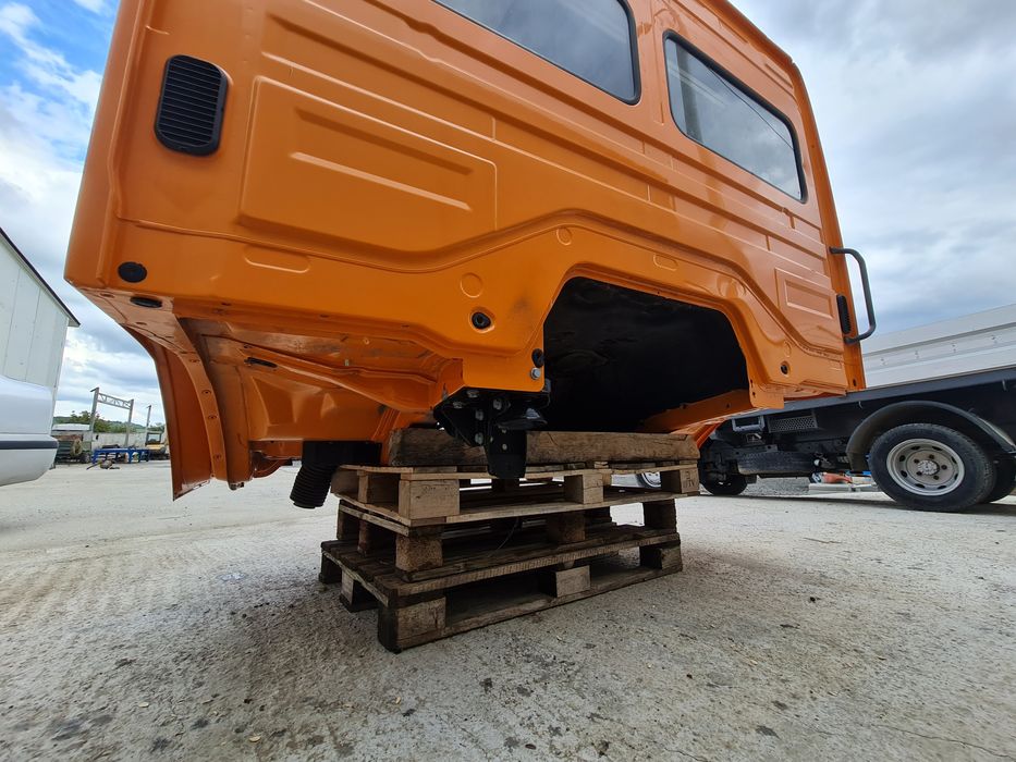 Vand cabina mercedes atego 1223 /1523/ 1323/1828