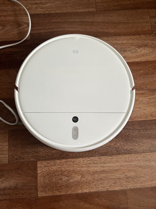 Робот-пылесос Xiaomi Mi Robot Vacuum Mop