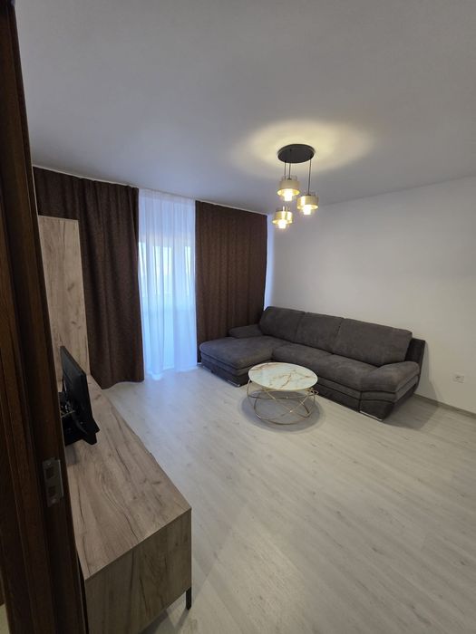 Proprietar închiriez apartament 2 camere decomandat Calea Bucuresti