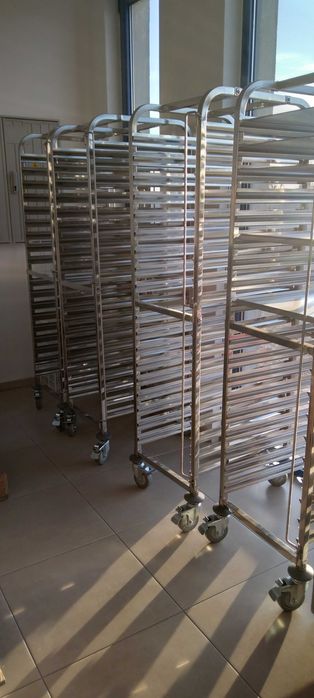 Колички за тави 60х40см, 18 нива