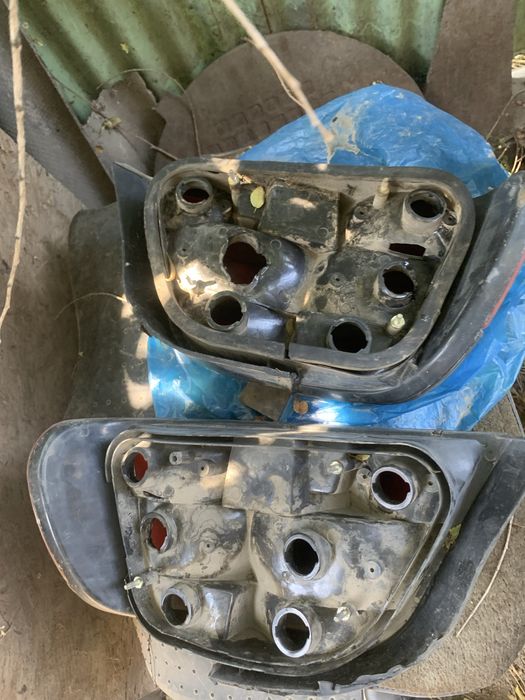 Продам задние фанари бмв е38