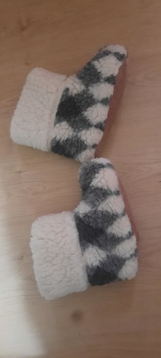 Ugg uri. ptr casă 37