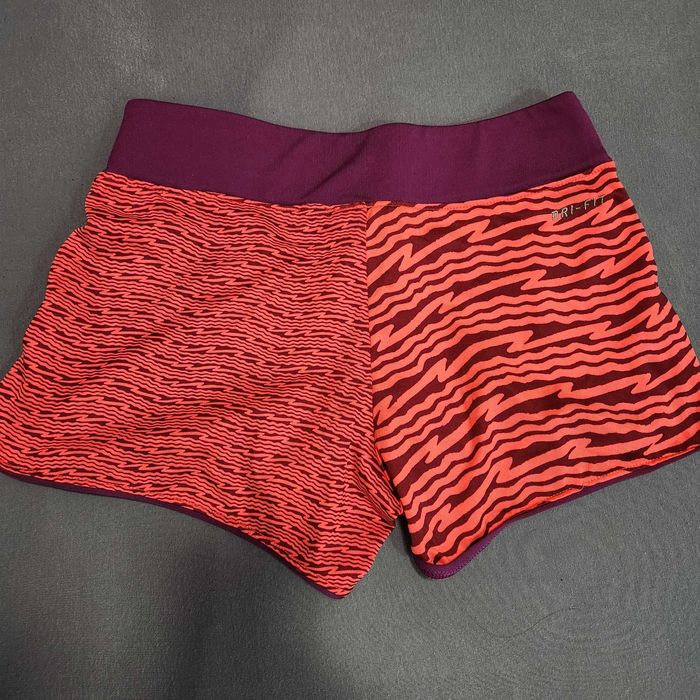 Nike, лимитиран модел, размер С, dry fit