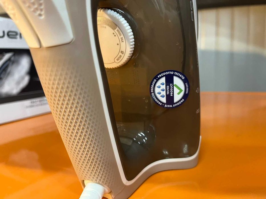 Rowenta DX1635 Ефективна парна ютия 2400 вата Парен удар: 120 g/min