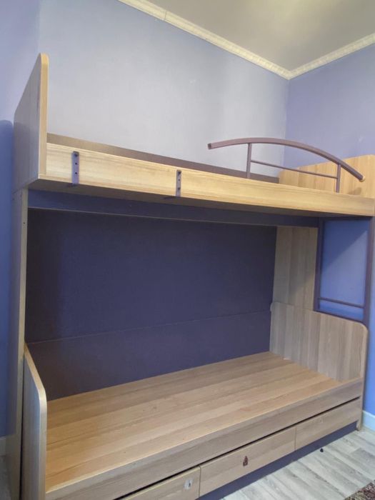 Двухярусный кровать