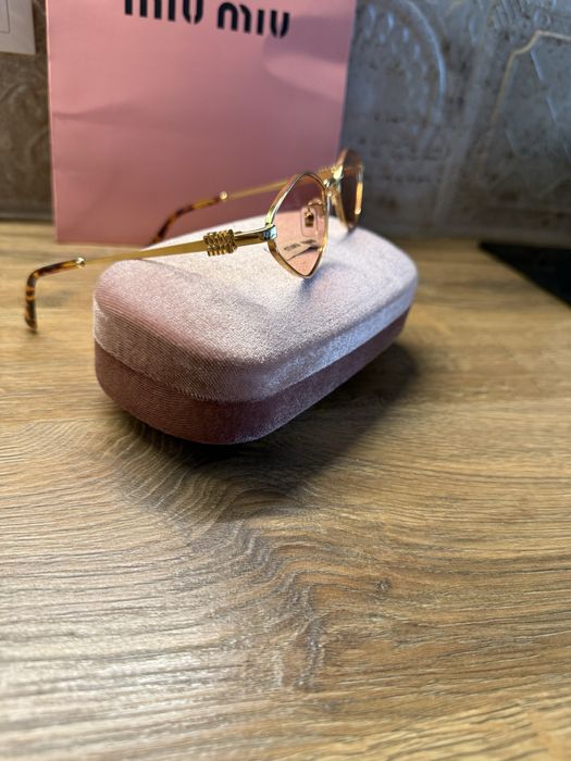 Miu Miu розови очила