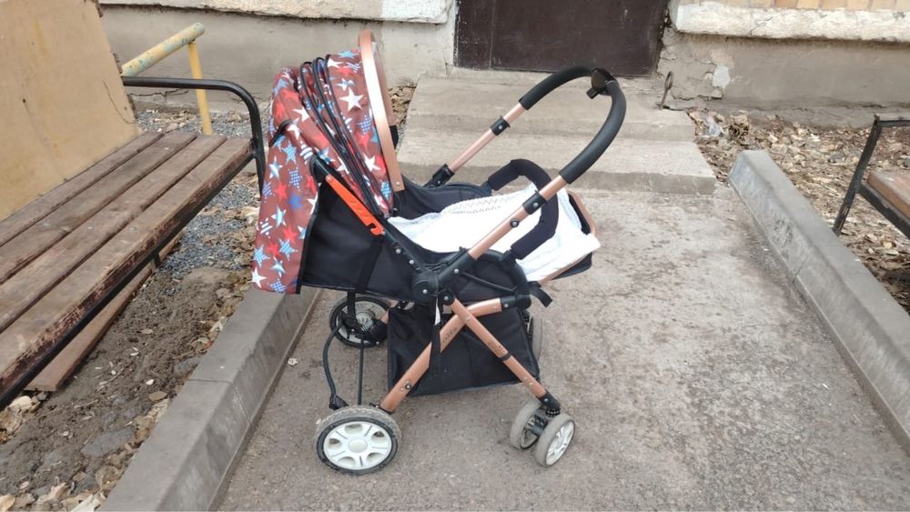 Продам коляску в хорошем состоянии