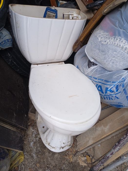 Унитаз для ремонта   с бочком и без бочка