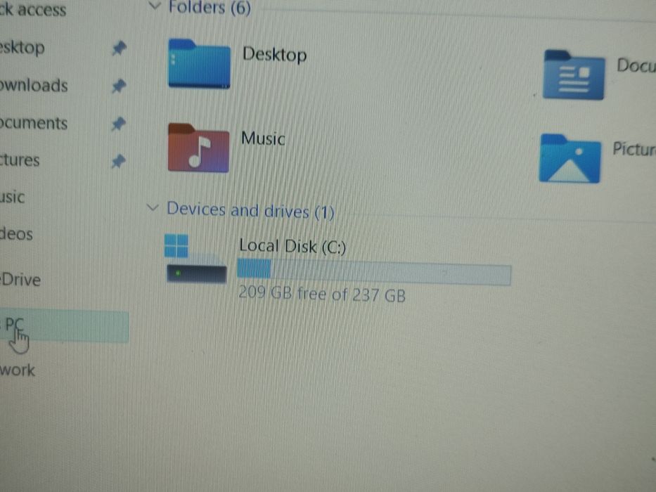 Laptop Lenovo V15 - i5-1035G1/ 12gb DDR4 /256gb nvme/ Baterie 2h