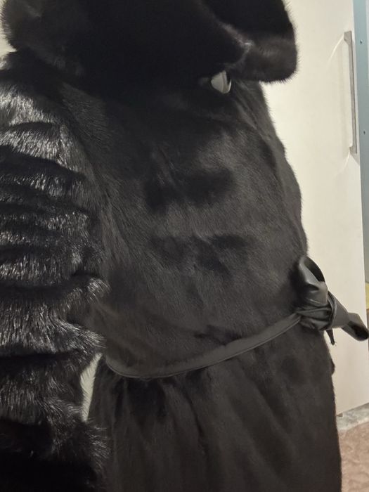 Прдам норковую шубу 200000