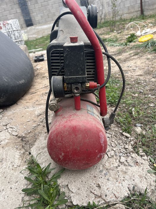 Продаётся компрессор