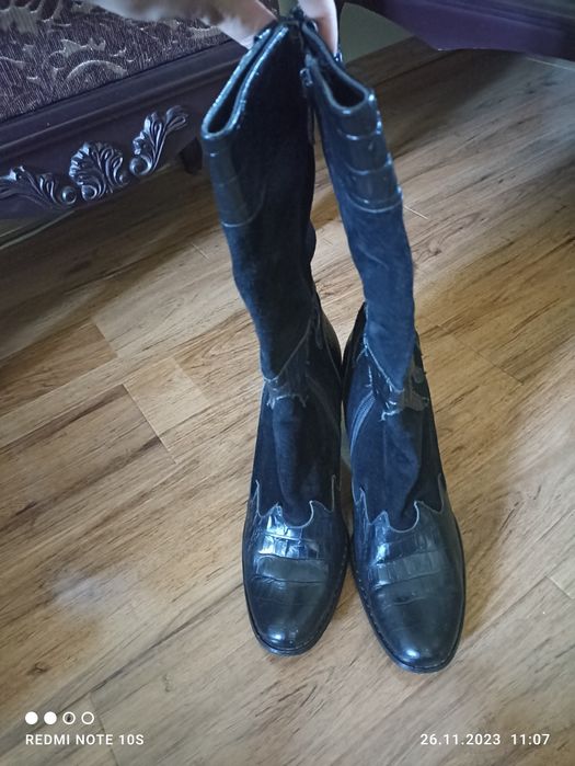 Сапожки 40-размера из натуральной кожи и замша