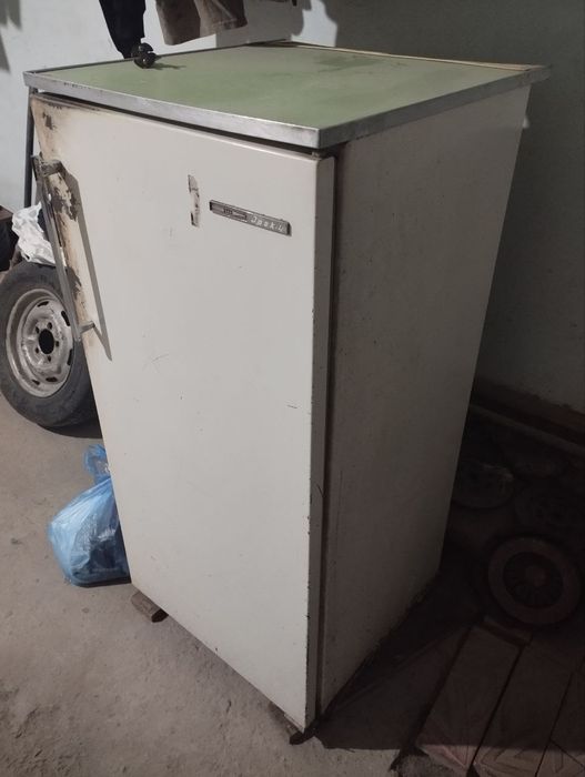 Холадилник россиский жағдайы жақсы ислеуи зор бахасы келисмли.