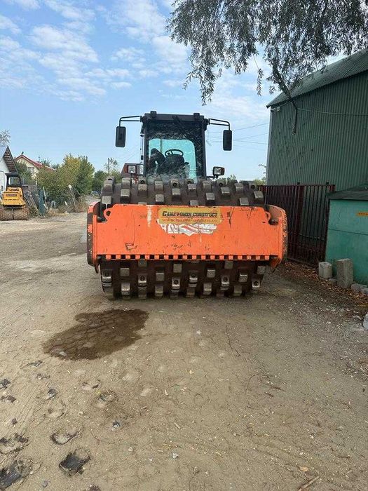 Cilindru compactor  terasier mixt, picior de oaie de închiriat