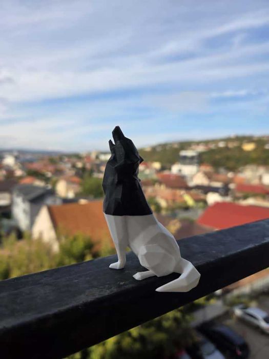 Figurina Lup Low Poly decor modern imprimat 3D (suport inel)